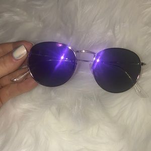 Purple reflective sunglasses